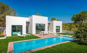 Superbe villa proche des plages face a Ibiza