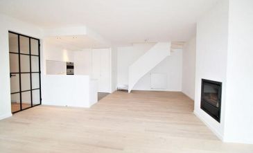 Duplex de +-112 m² - 2 chambres / Proche de la place Stéphanie 
