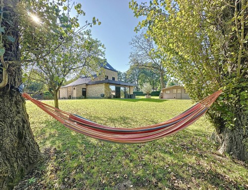 Villa 4/5 chambres avec grand jardin arboré