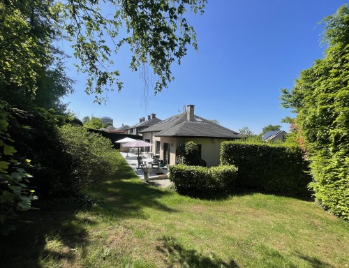 Lycée Français, villa 4 ch de 266 m² avec jardin Sud