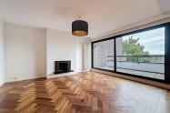 Gallery 01