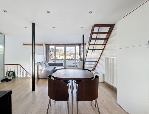 Appt meublé (+-60m²) 1ch en mezzanine / Quartier Européen.