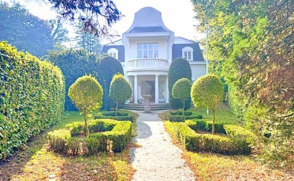 Villa in Coral Gables