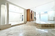 Gallery 01